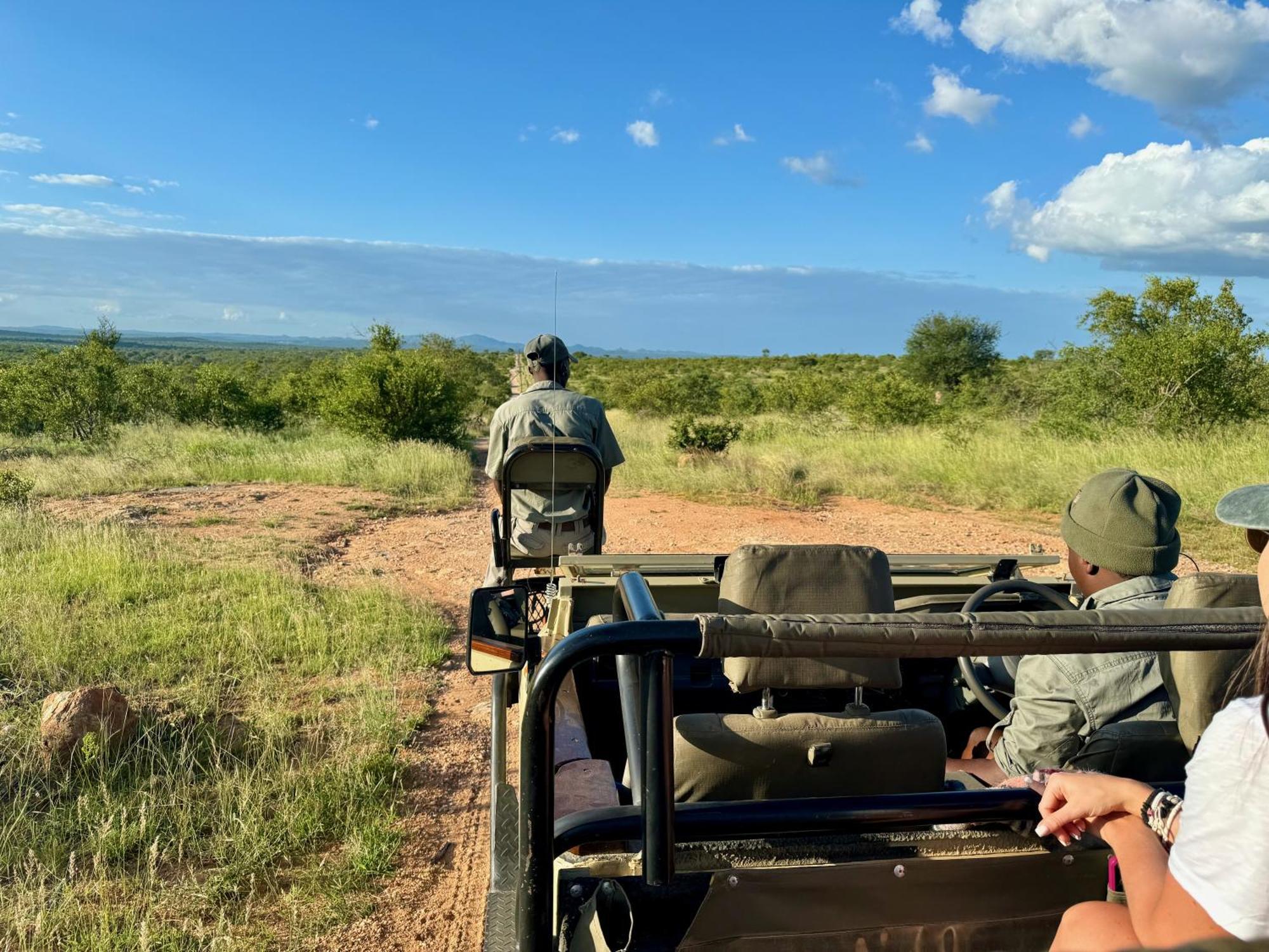 Ku Sungula Safari Lodge バルレ・ゲーム・リザーブ エクステリア 写真