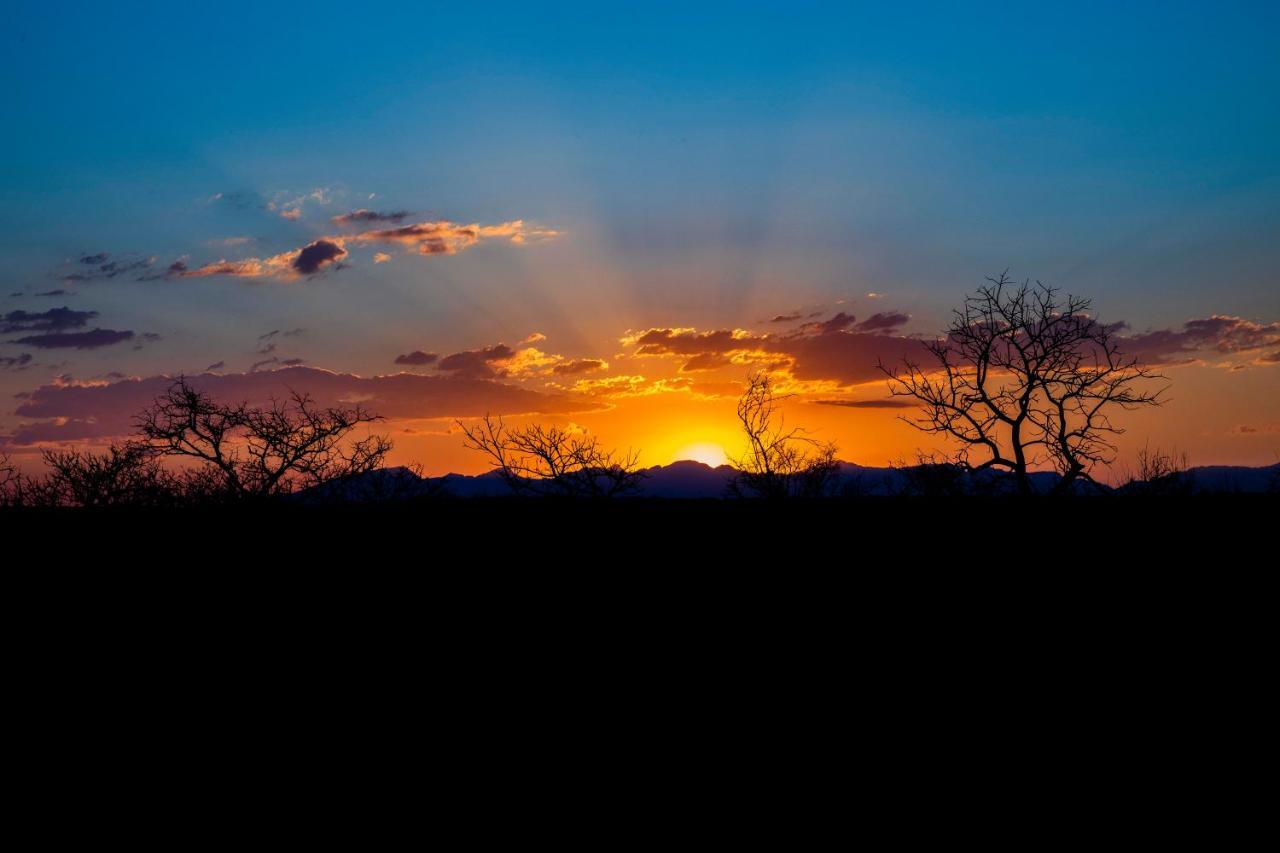 Ku Sungula Safari Lodge バルレ・ゲーム・リザーブ エクステリア 写真